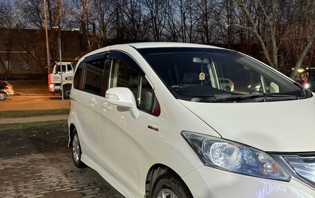 Honda Freed I, 2012 год, 850 000 рублей, 2 фотография