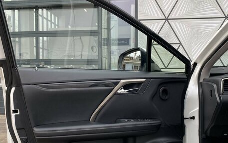 Lexus RX IV рестайлинг, 2021 год, 4 499 000 рублей, 20 фотография