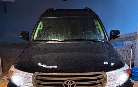 Toyota Land Cruiser 200, 2013 год, 3 750 000 рублей, 2 фотография