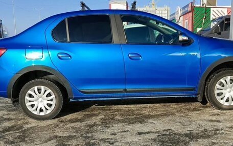 Renault Logan II, 2015 год, 780 000 рублей, 4 фотография