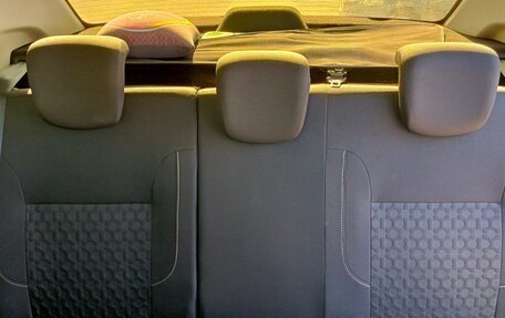 Renault Logan II, 2015 год, 780 000 рублей, 18 фотография