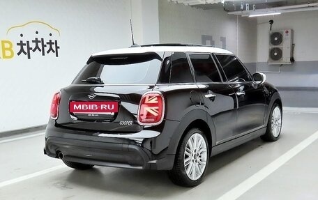 MINI Hatch, 2023 год, 2 026 000 рублей, 3 фотография