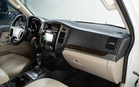 Mitsubishi Pajero IV, 2017 год, 3 600 000 рублей, 17 фотография