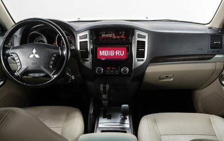 Mitsubishi Pajero IV, 2017 год, 3 600 000 рублей, 19 фотография