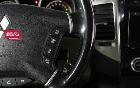 Mitsubishi Pajero IV, 2017 год, 3 600 000 рублей, 22 фотография