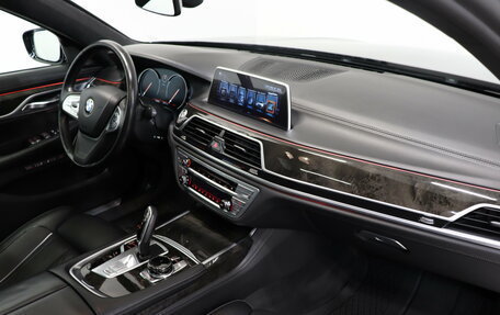 BMW 7 серия, 2016 год, 3 190 000 рублей, 10 фотография