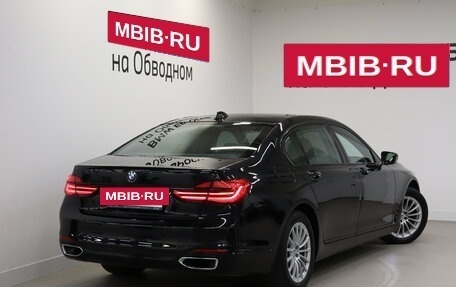 BMW 7 серия, 2016 год, 3 190 000 рублей, 2 фотография