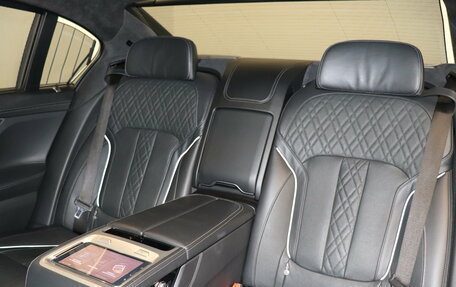 BMW 7 серия, 2016 год, 3 190 000 рублей, 14 фотография