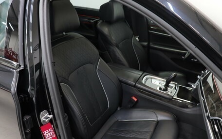 BMW 7 серия, 2016 год, 3 190 000 рублей, 12 фотография