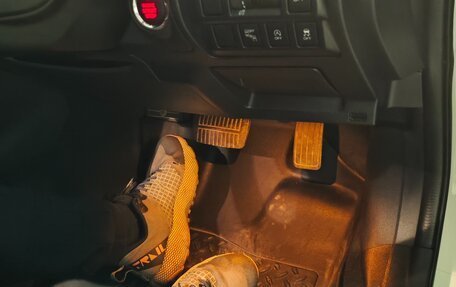 Subaru XV II, 2019 год, 2 000 000 рублей, 14 фотография