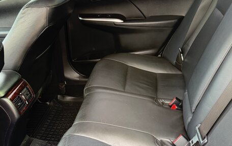 Toyota Camry, 2017 год, 2 300 000 рублей, 11 фотография