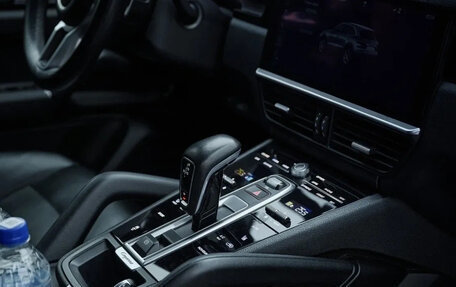 Porsche Cayenne III, 2018 год, 6 000 000 рублей, 10 фотография