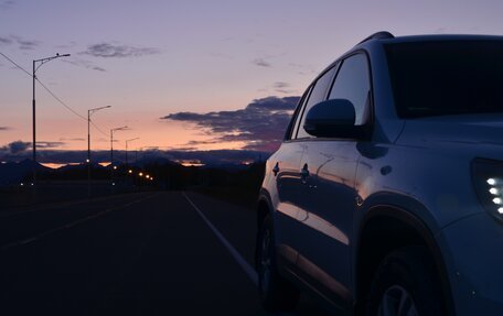 Volkswagen Tiguan I, 2015 год, 1 800 000 рублей, 4 фотография