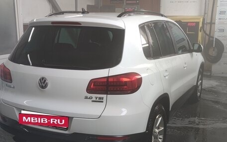 Volkswagen Tiguan I, 2015 год, 1 800 000 рублей, 2 фотография