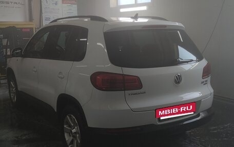 Volkswagen Tiguan I, 2015 год, 1 800 000 рублей, 3 фотография