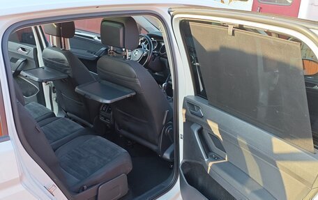 Volkswagen Touran III, 2019 год, 2 100 000 рублей, 12 фотография