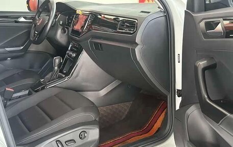 Volkswagen T-Roc I, 2022 год, 1 933 505 рублей, 6 фотография