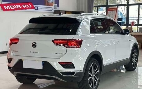 Volkswagen T-Roc I, 2022 год, 1 933 505 рублей, 3 фотография