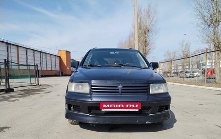 Mitsubishi Space Wagon III, 1999 год, 350 000 рублей, 2 фотография
