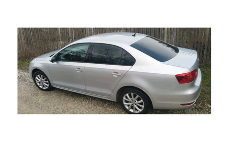 Volkswagen Jetta VI, 2013 год, 730 000 рублей, 2 фотография