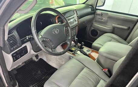 Toyota Land Cruiser 100 рестайлинг 2, 2006 год, 3 278 000 рублей, 6 фотография