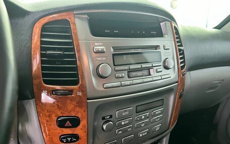 Toyota Land Cruiser 100 рестайлинг 2, 2006 год, 3 278 000 рублей, 20 фотография