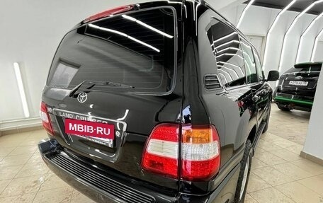 Toyota Land Cruiser 100 рестайлинг 2, 2006 год, 3 278 000 рублей, 15 фотография