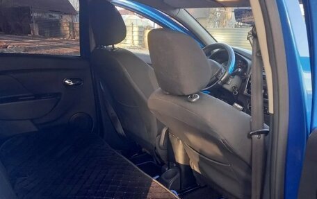 Renault Sandero II рестайлинг, 2018 год, 1 290 000 рублей, 16 фотография