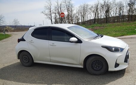 Toyota Yaris, 2020 год, 1 350 000 рублей, 20 фотография