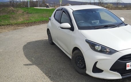 Toyota Yaris, 2020 год, 1 350 000 рублей, 19 фотография