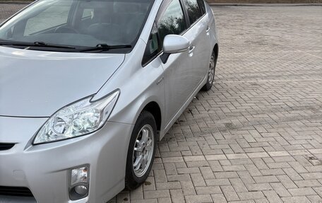 Toyota Prius, 2010 год, 820 000 рублей, 3 фотография