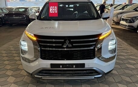 Mitsubishi Outlander, 2025 год, 6 990 000 рублей, 2 фотография