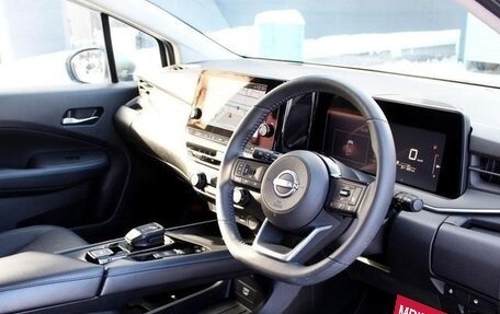 Nissan Note, 2023 год, 1 919 000 рублей, 13 фотография