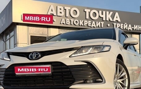 Toyota Camry, 2021 год, 3 080 000 рублей, 1 фотография