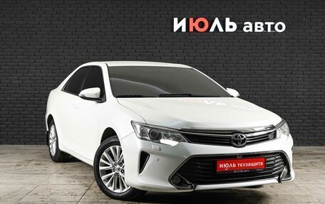 Toyota Camry, 2015 год, 2 340 000 рублей, 3 фотография