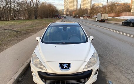 Peugeot 308 II, 2010 год, 2 фотография