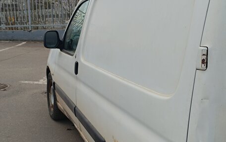 Peugeot Partner II рестайлинг 2, 2011 год, 200 000 рублей, 9 фотография