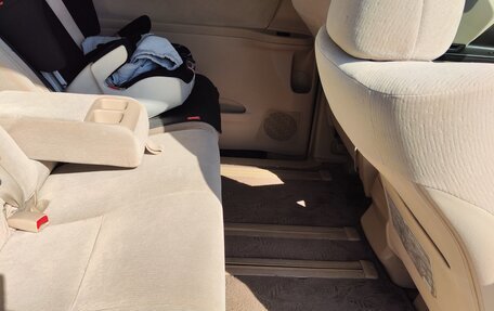 Toyota Vellfire I, 2011 год, 2 250 000 рублей, 11 фотография