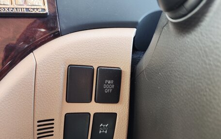 Toyota Vellfire I, 2011 год, 2 250 000 рублей, 16 фотография