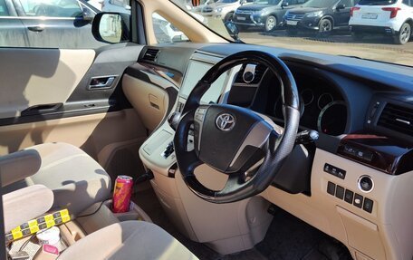 Toyota Vellfire I, 2011 год, 2 250 000 рублей, 12 фотография