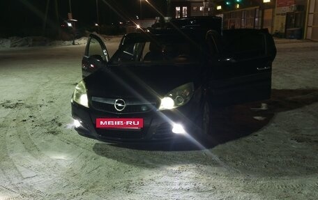 Opel Vectra C рестайлинг, 2006 год, 620 000 рублей, 2 фотография