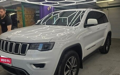 Jeep Grand Cherokee, 2019 год, 3 600 000 рублей, 5 фотография