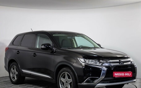 Mitsubishi Outlander III рестайлинг 3, 2016 год, 1 679 000 рублей, 3 фотография