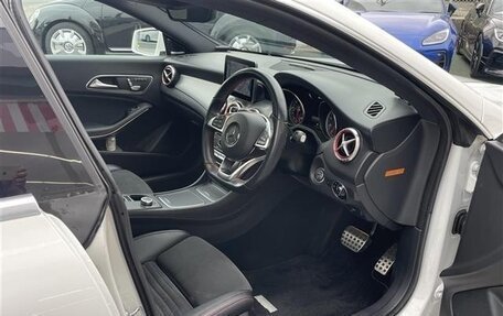 Mercedes-Benz CLA, 2018 год, 1 450 000 рублей, 8 фотография