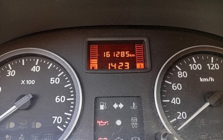 Renault Logan I, 2012 год, 400 000 рублей, 3 фотография