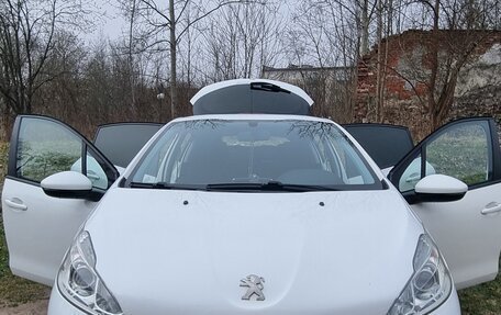 Peugeot 208 II, 2013 год, 740 000 рублей, 11 фотография