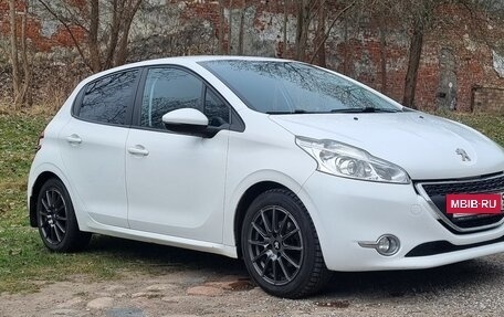 Peugeot 208 II, 2013 год, 740 000 рублей, 7 фотография