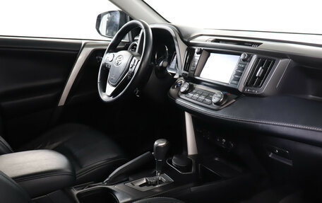 Toyota RAV4, 2018 год, 3 149 000 рублей, 9 фотография