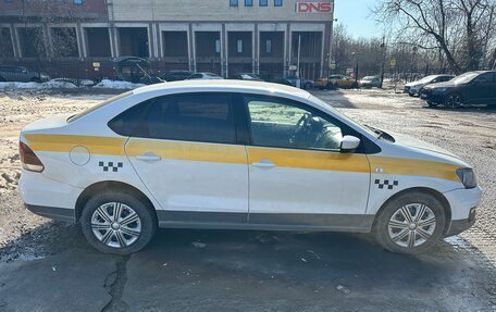 Volkswagen Polo VI (EU Market), 2019 год, 680 000 рублей, 4 фотография