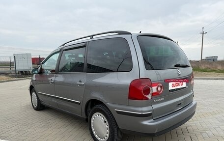 Volkswagen Sharan I рестайлинг, 2004 год, 670 000 рублей, 3 фотография
